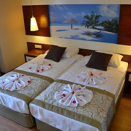 Holiday City Hotel (Adults Only) Sidé Chambre photo