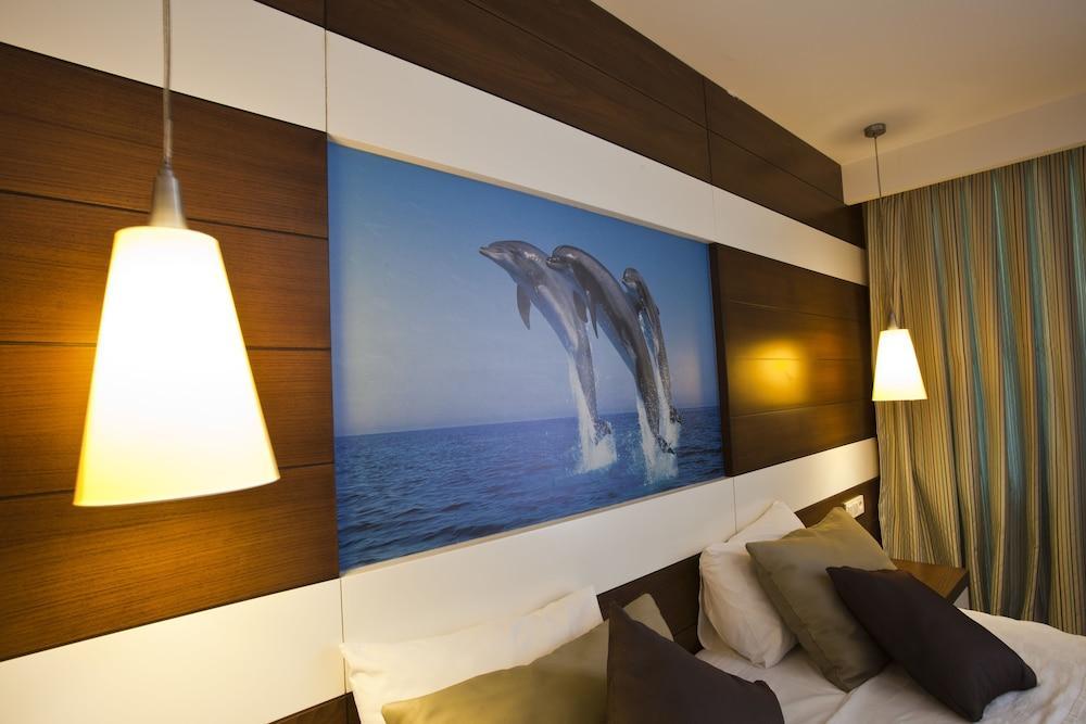 Holiday City Hotel (Adults Only) Sidé Extérieur photo