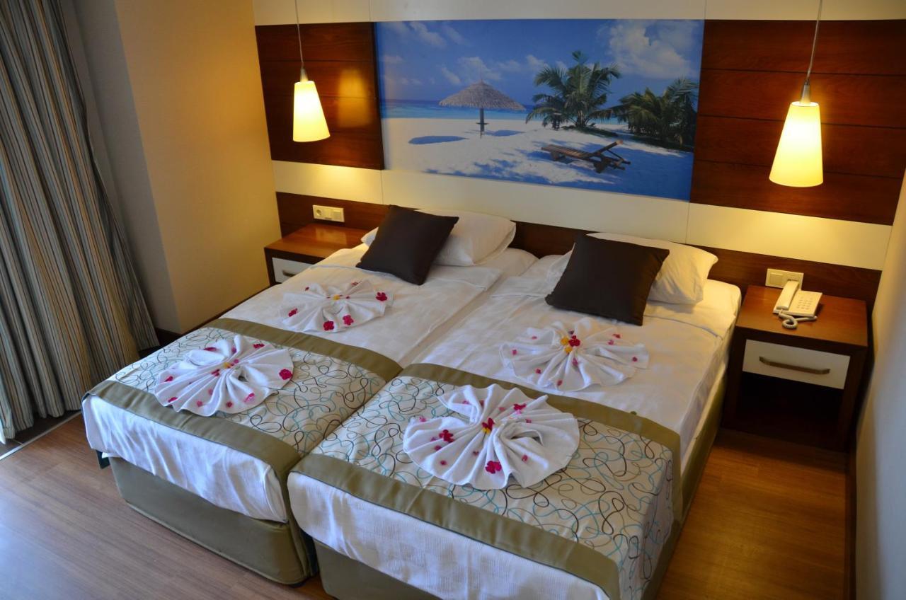 Holiday City Hotel (Adults Only) Sidé Chambre photo
