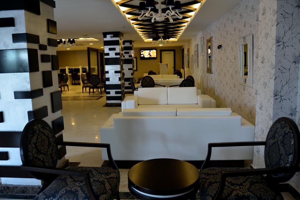 Holiday City Hotel (Adults Only) Sidé Extérieur photo