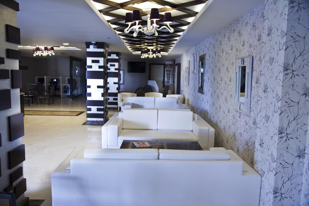 Holiday City Hotel (Adults Only) Sidé Extérieur photo