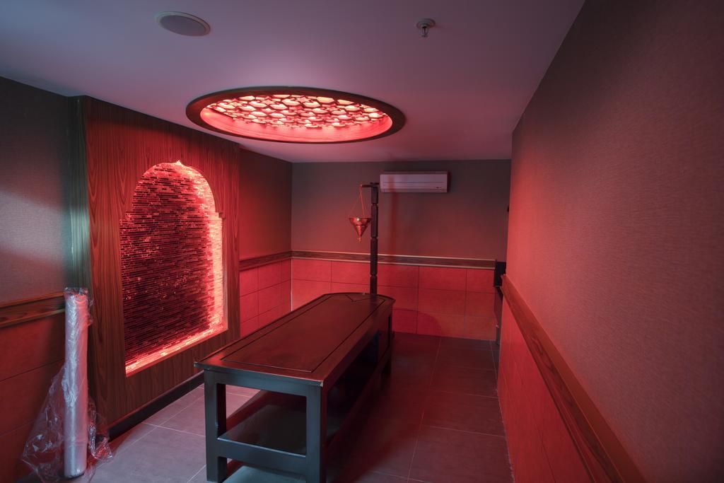 Holiday City Hotel (Adults Only) Sidé Extérieur photo