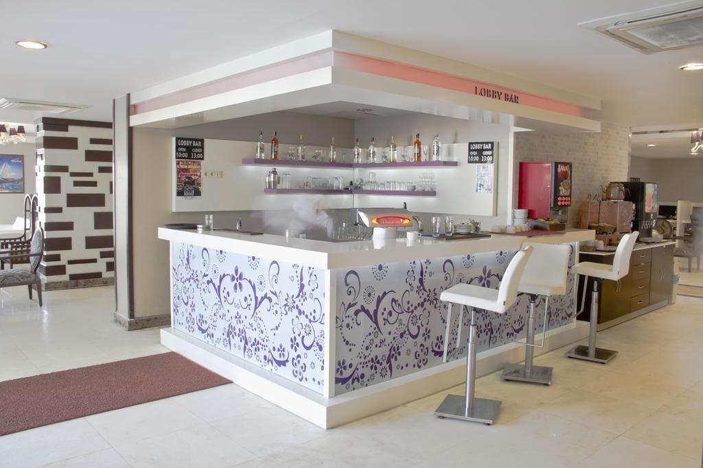 Holiday City Hotel (Adults Only) Sidé Extérieur photo